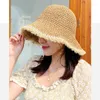 Bérets femmes chapeaux Simple fille chapeau de soleil à large bord disquette été pour la plage Panama paille dôme tissage seau Femme ombre