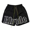 디자이너 Rhude Shorts Mens Short Beach Short Swim Shough Shouth Men Lulu Shorts Mesh Street Sweatpants 수영 무릎 길이 힙합 높은 스포츠 훈련 탄성 허리