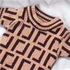 Créateurs de luxe chien S vêtements automne hiver plaid animal mode broderie classique chiot pull vêtements avec lettres