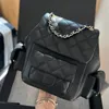 Mochila com padrão de diamante de caviar de couro macio de grande capacidade Bolsas de luxo da moda de alta qualidade Bolsa pequena mochila para mulheres Mochila para mulheres Bolsa de ombro