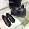 Tasarımcılar Lüks Kadın Loafers Sıradan Balıkçı Tuval Chanelshoes Kadın Ayakkabıları Espadriles Yaz Lüks Ladies Flats Plajı Plaj Boyutu ile Yarım Terlik 34-41