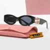 Designer Luxury Miuity Miu Solglasögon Designer Solglasögon för kvinnliga män Glasögon Goggle Letter Beach Sun Glasses Metalben MU Letter Design SMU09WS SMU11WS EYEGLAS
