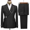 Costumes pour hommes Blazer Pantalon pour hommes Veste Designer italien Party Wedding Slim Fit Homme 2PCS Vêtements Revers sans accessoires 240312