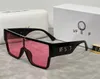 Klassische VERSE-Sonnenbrille. Damen-Integrallinse mit quadratischem Rahmen und Plattenrahmen. Sportliche UV-Schutz-Sonnenbrille für Herren