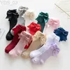 Kindersokken 12 kleuren Meisjessokken Dubbele strikken Katoenen baby Kindersok Zachte baby lange buissokken Kinderen Prinses Kniekousen Voor 0-7Y YQ240314