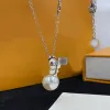 İnci Charm Zincir Kolye Lüks Marka Tasarımcısı 18K Altın Gümüş Kaplama Paslanmaz Çelik Kolye Chokers Zarif Kadın Kız Moda Jewerlry Düğün Parti Hediyeleri