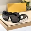 男性と女性のためのファッション長方形のサングラス高品質の特大のフレームUV400抵抗性メガネ8色LW40121Iで利用可能なビーチパーティーサングラス