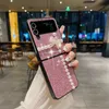 حبات القوس ثلاثية الأبعاد من أجل Samsung Galaxy Z Flip 5 4 3 Zflip5 Flip4 bling bowknot glitter farkle girls lady hard pc pc plastic plasticbroof tover fashion