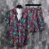 Tasarımcı Suit Çiçek Kısa Kollu Gömlek Erkekler Serin ve Yakışıklı Pansuman Seti Modaya Marka Hawaii Plajı Tatil Tarzı Sıradan İki Parçalı S7LJ