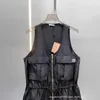 Gilet da donna firmati MM 24 inizio primavera nuovo design di nicchia con doppia cerniera coulisse cintura da lavoro abito gilet C03L