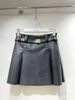 مصمم فستان من قطعتين 23 خريف/فصل الشتاء سترة قميص جلدي مغسول جديد مع تنورة مطوية على حزام ، ومساحة RZ68