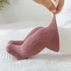 Çocuk çorap 15 renk erkek ve kız pamuklu çoraplar gündelik şeritli diz yüksek bebekler uzun tüp çorap çocuk bacak ısıtıcıları bebek Socken yq240314