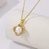 Pendant Necklaces Natural Freshwater Pearl Necklace Niche Design Light Four-leaf Clover Women's Versatile Temperament Simple