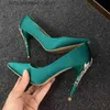 Klänningskor kvinnor 10 cm höga klackar metall höga klackar satin klänning fashionabla pump kvinnors bröllop brud halsduk gång orange gröna vin röda skor q240314