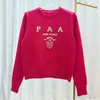 Tasarımcı Sweater Kadın Moda Giyim Knited Sweater Sonbahar Kış Mektubu Jakard Siyah Beyaz Kılı