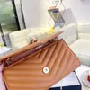 حقائب المصمم الفاخرة حقيبة اليد الكتف Crossbody Bag حقيبة 2023 جديدة متعددة الاستخدامات يمكن أن تكون بياضات الإبطية Messenger Packet Womens Key Factory Sale Direct