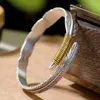 Bangle Clássico Retro Desgastado Pena Pulseira Abertura Moda Tendência Masculino e Feminino Mesmo Estilo Folha