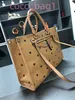 2024 NOWA klasyczna oryginalna torebka torebka skórzana torebki Women Crossbody Clutch Tote Tote Tote Expossing Messenger Torby Darmowe Shippi 1674#