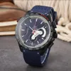 Orologi da polso di marca di lusso Uomini donne Orologi stile classico Orologi da polso al quarzo Sport casual Orologio da polso di qualità Movimento montre de luxe braccialetto WAZ1110