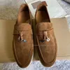 Lp pianas loafers kvinnor män klänning skor det designer lyx mode män affärsläder platt låg topp mocka ko läder oxfords casual moccasins lat sko storlek 35-45