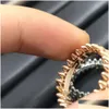 Pierścienie Wysoka wersja v Złota sprzedająca się pary Pierścień z poszyjnym spersonalizowanym spersonalizowanym palcem wskazującym światło luksusowe i niszowe DOJSC