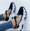 Kleid Schuhe 2023 Neue Große Größe Frauen Schuhe Frauen Casual Einzelnen Schuhe Eine linie Schnalle Bogen Hohl Sandalen Frauen J240315