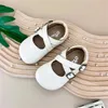 First Walkers New Spring 2024 Kids Leather Shoes Princess Soft Sole Outdoor Single Shoes Fashionable Shoes For Young Kids 240315