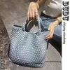 デザイナーBotegs v Luxury Handbag Hand Woven Tote Tote Letter Bagソフトレザーオープンライトハイレベルの3次元の怠zyな風