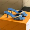 Sandales à enfiler pour femmes Designer Denim Talons aiguilles Pantoufles avec diapositives imprimées Mules pour dames Tongs Chaussures de plage en plein air Chaussures de loisirs pour filles Chaussures décontractées d'été