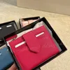 Designer Brieftasche Mini kurze Brieftaschen Luxus -Geldbörse Kartenhalter Mode Münzholzkarteninhaber Kuhläire Leder Box Frau Männer Top