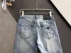 2024 Designer Jeans Uomo Denim Ricamo Pantaloni Moda Fori Pantaloni Taglia US 28-40 Pantaloni Hip Hop Distressed Cerniera per uomo Top Vendita nuovo