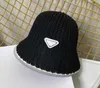 Designer New Ice Seta Cappello da secchiello per le donne Estate Nuovo designer Cappellini da sole all'uncinetto Cappelli da pescatore da spiaggia Cappelli con visiera pieghevole Berretto piatto7154345 01NE E8NC