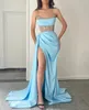 Axless Prom Dresses Sky Blue V Neck paljetter Fest aftonklänning Ben kropps veck svep tågklänningar för speciella tillfällen yd