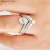 Bröllopsringar Europeiska och amerikanska stil avancerade smycken Kvinnor Set White Cubic Zirconia Imitation Pearl Silver Royal Crown Ring Q240315