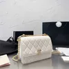 Crossbody tas schoudertassen luxe handtassen mode damesketen met dubbele gouden balaanpassing ontwerper echte lederen flap messenger bag22*13 cm