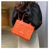 トートバッグデザイナーハンドバッグショルダーバッグ女性PU複数色の豪華なクロスボディバッグ女性ハンドバッグショッピング財布