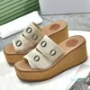 Strandslippers mode Dikke bodem ontwerper Schoen Cartoon pantoffel Alfabet dame Dames Schoenen Platform Wiggen Sandalen stoffen letter Hoge hak Slides