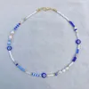 Choker handgjorda blå pärlor vit pärla pärlor Becklace kvinnor naturliga pärlhals accessoarer bohemisk mode ögonmix och match