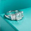 Cluster Ringen AnuJewel 5cttw Emerald D Kleur Moissanite Verlovingsring 925 Sterling Zilver Drie-Stenen Ring Voor Vrouwen Sieraden Groothandel L240315