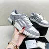 Diseñador de zapatos deportivos de lujo zapatos de tenis Skeleton Ami zapatos planos zapatos casuales de viaje retro zapatillas de cuero en blanco y negro para hombre zapatos casuales para mujer