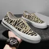 Scarpe casual da uomo Canvas Fashion Print Flat Skate Vulcanize Young Man Street Cool Slip-on Mocassini