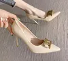 Klänning 8037 Designer Sh White Wedding Heels för kvinnor Sexiga pumpar äkta läder grunt mun slip-on spetsig tå metall fyrkantig spänne dam kväll fest singel tillåt