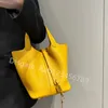 Handgjorda hinkväska 18 cm kvinnors tygväska 22 cm klassisk designer väska tc läder halva handmad modekapacitet väska med original presentförpackning lyx varumärke