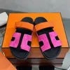 Platte dia's chypre sandalen beroemde designer dames sandaal mannen slipper dames sandale luxe glijbaan echte lederen denim sandaal vrouw casual schuifregelaars zomer strand zand