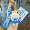 Designer nyckelringar lanyards grossistnyckel BUCKLE BAG CAR HANDMADE MAN KVINNA ÄLSKAR PURSE PAGS PVC CREATIVITY CARTOON VIT Rabbit Rolls Doll Pendant Accessories YSK