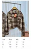 Kvinnorjackor Designer 2024 Tidig vår Ny Nanyou Miu Maillard -stil Kontrast Plaid Collar Shirt Jacket för kvinnor J7SX