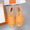 Tasarımcı Kadın Şeffaf Slayt Aloha Sandal Yaz Kauçuk Düz Ayakkabı Moda Lüks Oran Sandal Plajı Büyük Head Beach Açık Terlik