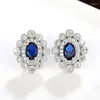 スタッドイヤリングHuitan Chic Teen Girls Fashion Bright Zirconia Ear Studsスタイリッシュジュエリー日常生活トレンディな女性婚約ギフト