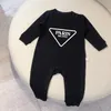 Katoenen baby rompertjes Luxe designer romper pasgeboren sets pasgeboren jumpsuits meisjes jongens kleding jumpsuit kinder bodysuit 240315