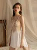 Kvinnors sömnkläder franska romantiska sömmar lady nattklänning kärlek nattklänning spetsar satin fairy brud bröllop sexiga hemdatum kläder